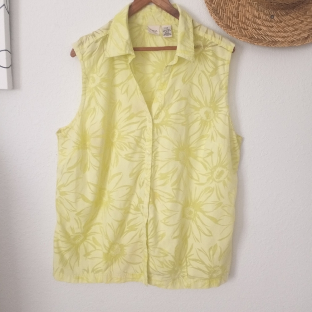 Sleeveless Yellow Floral Button-Front Women's Top